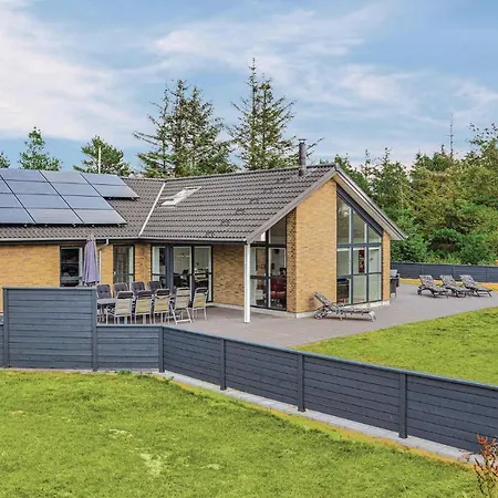 Holiday home Stunning In With Wifi